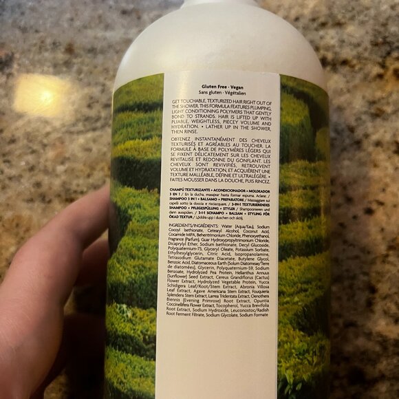 R+Co. Labyrinth 3-in-1 texturizing shampoo + conditioner + styler - Picture 2 of 4